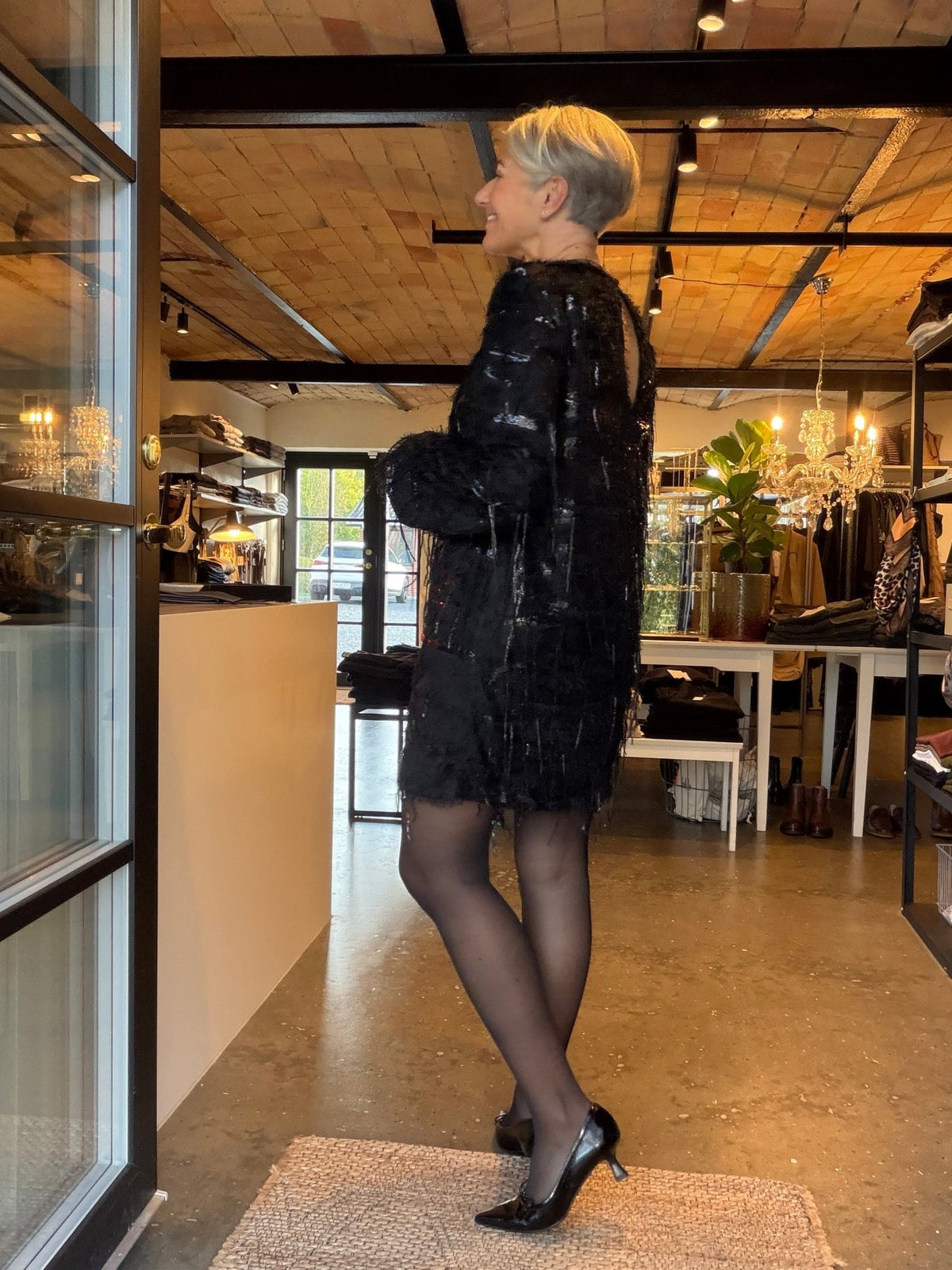 SEQUIN FRINGE MIDI DRESS (97) - LifeStyle Hedensted